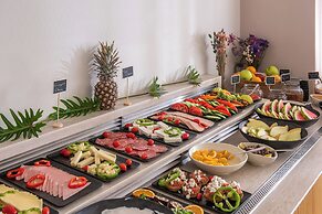 Mary Hotel & Mary Royal Suites
