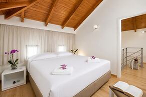 Mary Hotel & Mary Royal Suites
