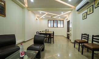 Treebo Ivory House