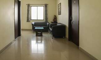 Treebo Ivory House
