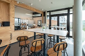 a2 HOTELS DENKENDORF