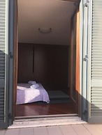 JFK b & b