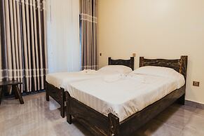 Mountain View Hotel & Apartment