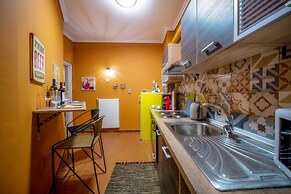 Kentrikon Deluxe Apt Must
