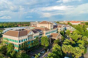 Pacific Premier Resort & Spa