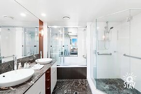 Chevron Renaissance - Q Stay