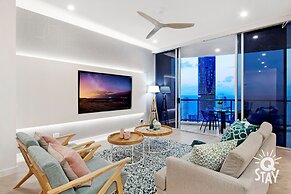 Chevron Renaissance - Q Stay