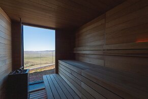 ROXANICH Winery and Design Hotel