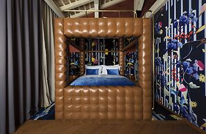 ROXANICH Winery and Design Hotel