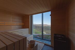 ROXANICH Winery and Design Hotel