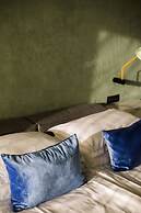 ROXANICH Winery and Design Hotel