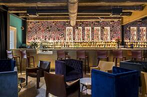ROXANICH Winery and Design Hotel