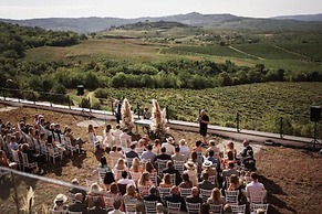 ROXANICH Winery and Design Hotel