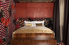 ROXANICH Winery and Design Hotel
