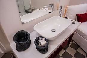 Suite 35