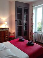 Chambres d'hôtes H De Surgeres