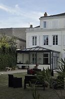 Chambres d'hôtes H De Surgeres