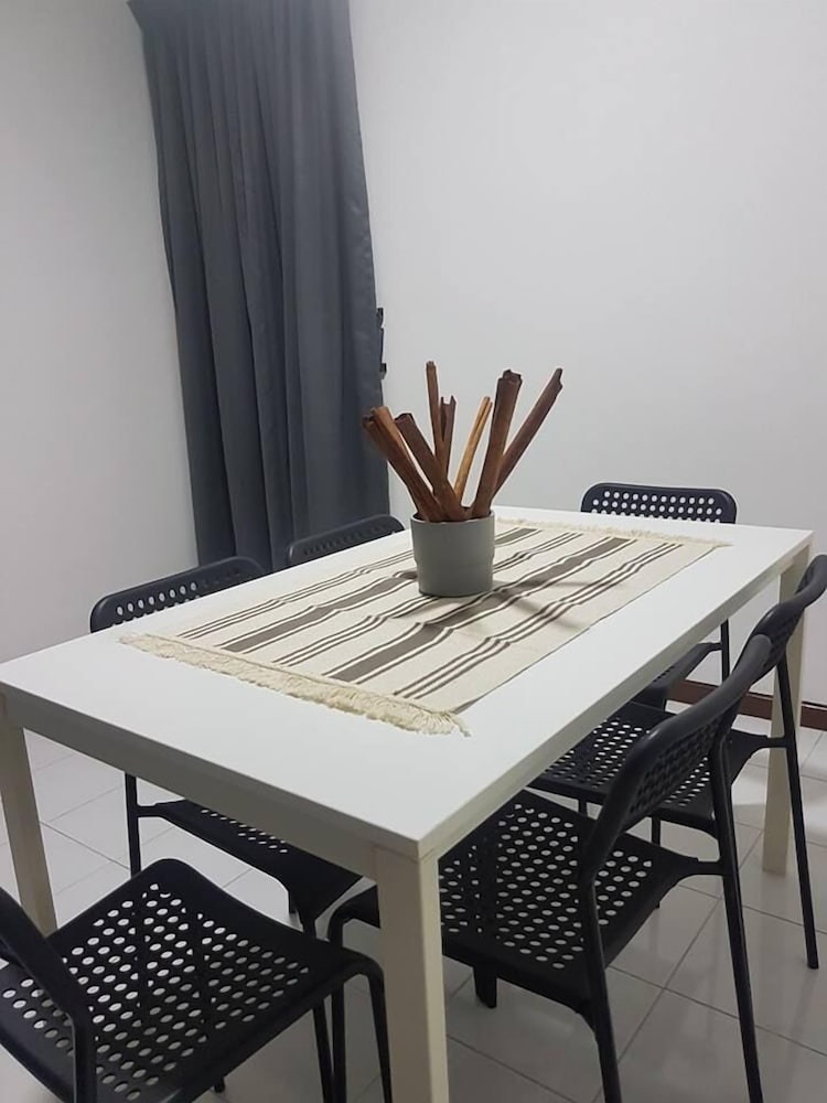Araaz Homestay