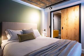 The Foundry Suites