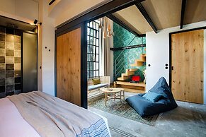 The Foundry Suites