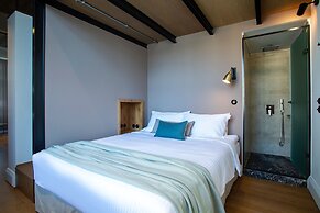 The Foundry Suites