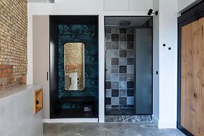 The Foundry Suites