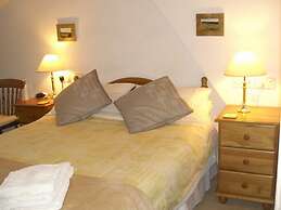 Montacute Country Tearooms B&B