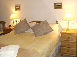 Montacute Country Tearooms B&B