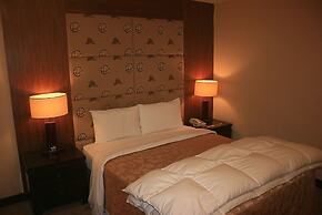 Warm Life Hotel