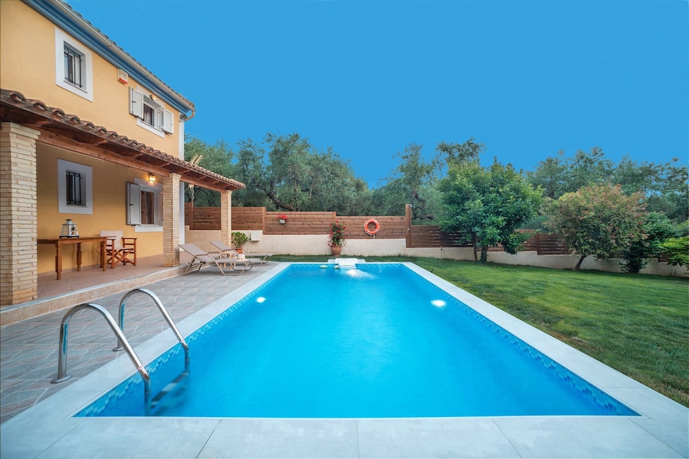 Kardaris Villa