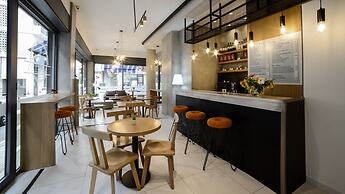 Tins Athens