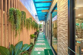 Penyos Residence