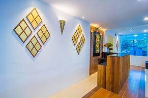 Woodside Inn & Serviced Apartments