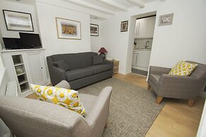 Marine Gardens Central by Brighton Holiday Lets