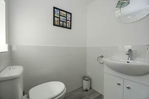 Mucky Duck House Central by Brighton Holiday Lets