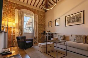 Donati Luxury Tower Suites