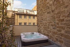 Donati Luxury Tower Suites
