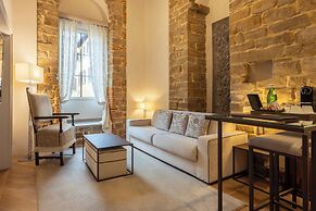 Donati Luxury Tower Suites