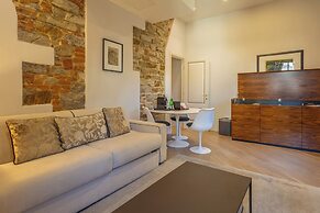 Donati Luxury Tower Suites