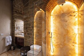 Donati Luxury Tower Suites