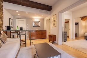 Donati Luxury Tower Suites