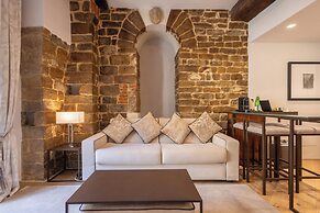 Donati Luxury Tower Suites