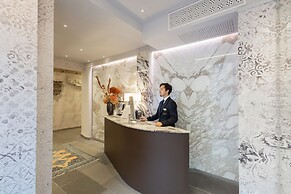 Donati Luxury Tower Suites
