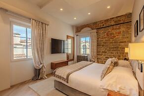 Donati Luxury Tower Suites