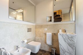 Donati Luxury Tower Suites