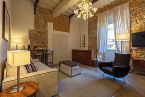 Donati Luxury Tower Suites