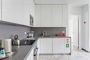 Home Out Rooms & Apartments