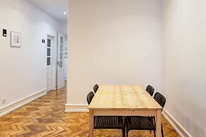 Home Out Rooms & Apartments