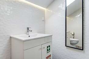 Home Out Rooms & Apartments