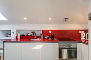 Home Out Rooms & Apartments